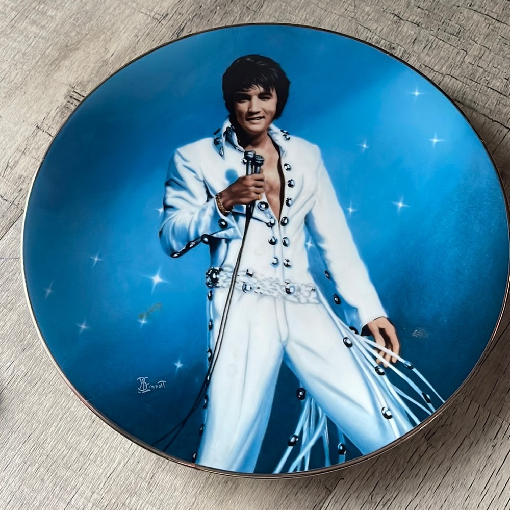 Elvis Presley “King of Las Vegas” Plate